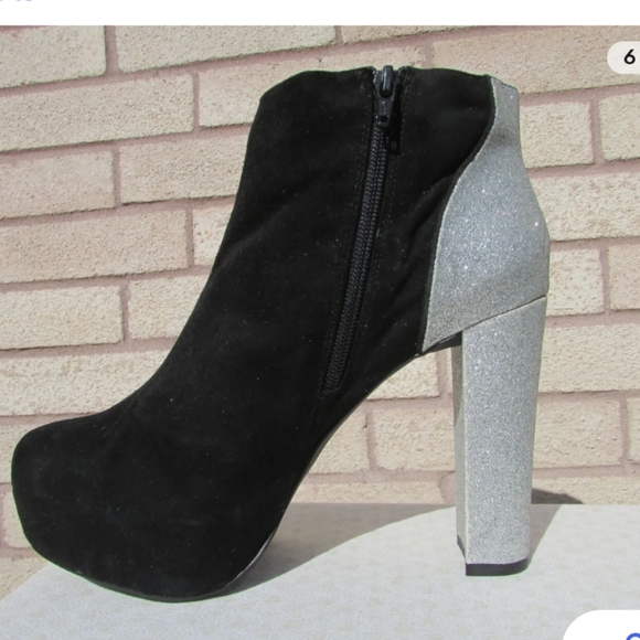 Never wore BCBGeneration two tone boots - Picture 4 of 4